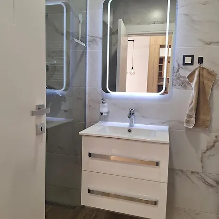 Liberty With Private Parking * Novi Sad