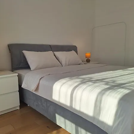 Liberty With Private Parking Appartamento