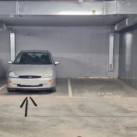 Liberty With Private Parking